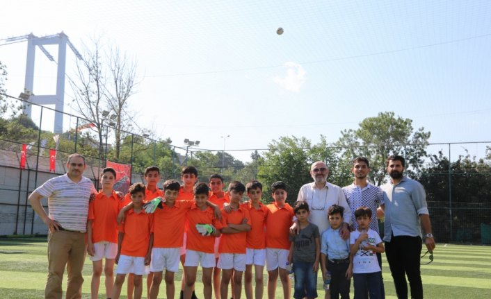 Suriyeli yetimler için futbol etkinliği