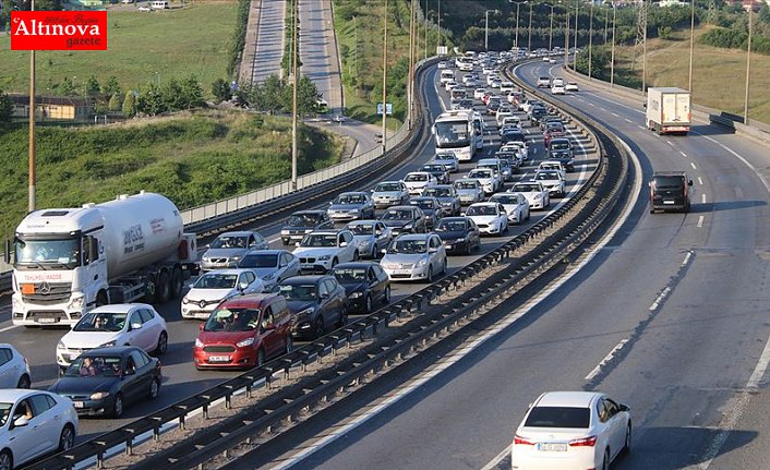 Tatilciler dönüş yolunda