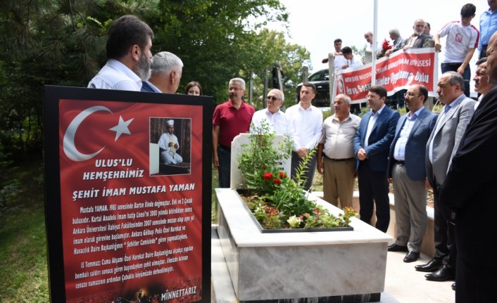 15 Temmuz şehidi kabri başında anıldı