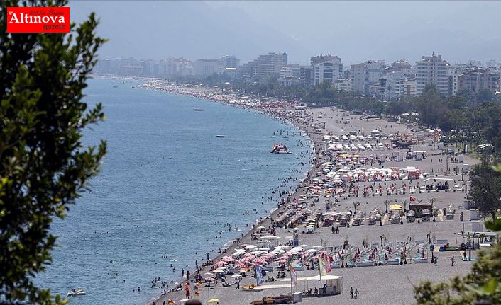 Antalya 6 ayda 5 milyon 591 bin 996 turist ağırladı