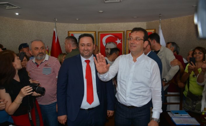 Ekrem İmamoğlu'ndan Akçakoca Belediyesine ziyaret