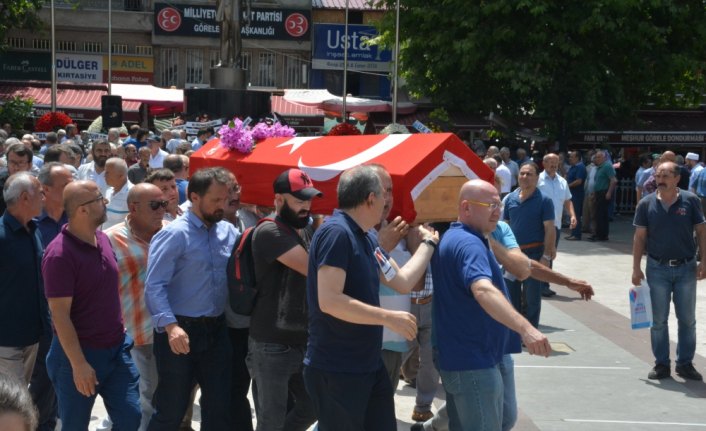 Eski milletvekili Karadeniz, toprağa verildi