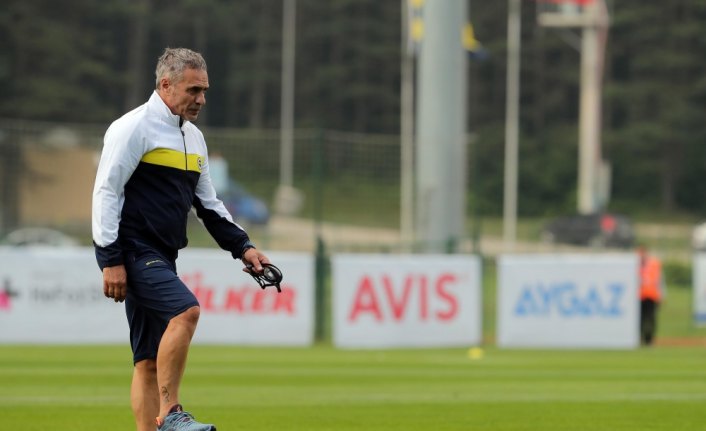 Fenerbahçe, Topuk Yaylası'ndaki ilk antrenmanını yaptı