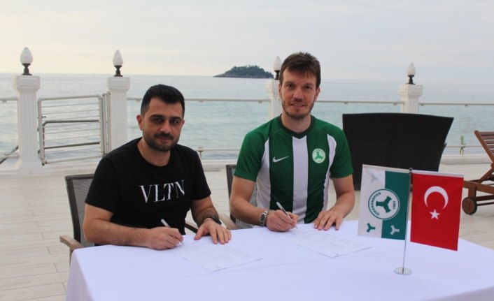 Giresunspor, Numan Çürüksu'yu kadrosuna kattı