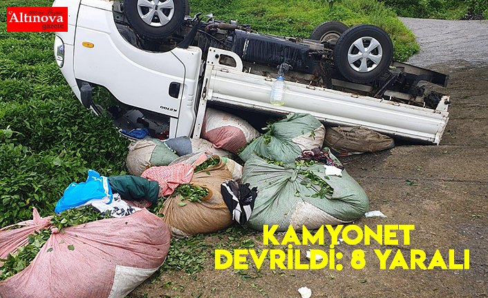 Kamyonet devrildi: 8 yaralı