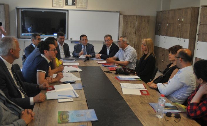 Meslek liseliler hayata erken atılıyor