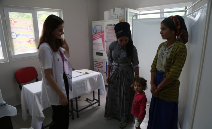 Mevsimlik işçilere sağlık ve eğitim hizmeti