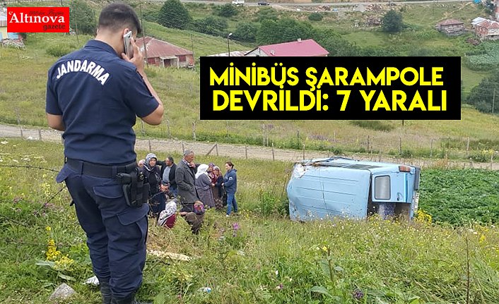 Minibüs şarampole devrildi: 7 yaralı