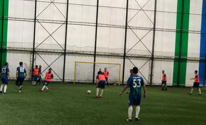 Rizeli esnaflar Şehit Altuğ Verdi anısına maç yaptı