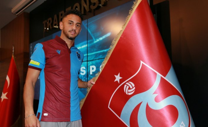 Trabzonspor, Ahmet Canbaz ile sözleşme imzaladı