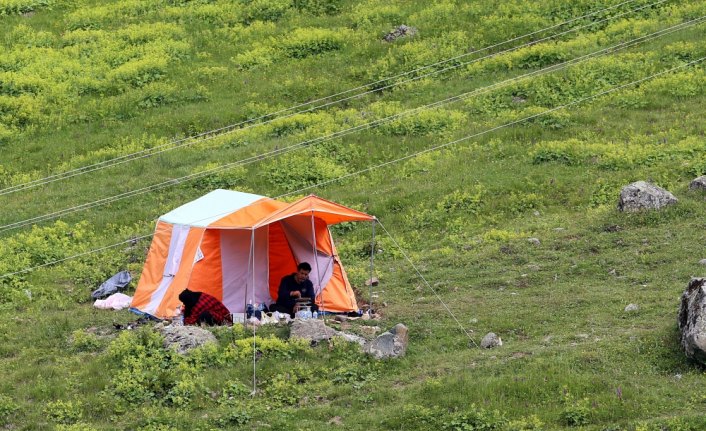 Turiste kiraladığı çadır geçim kaynağı oldu
