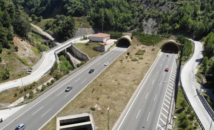 Anadolu Otoyolu ve D-100 kara yolunda bayram tedbirleri