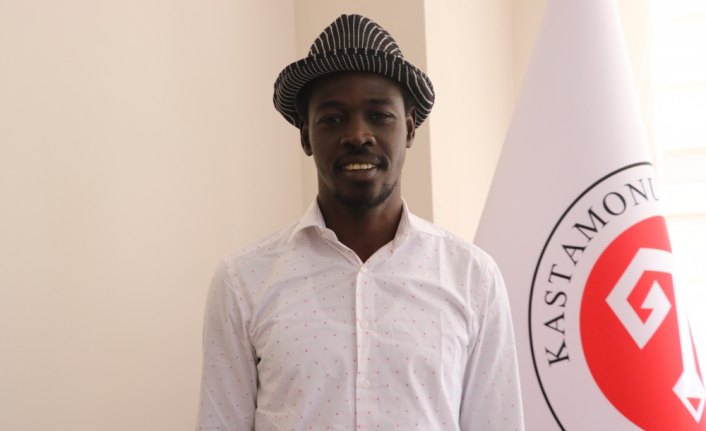 Binlerce kilometre uzaktan eğitim için Türkiye'ye geldiler