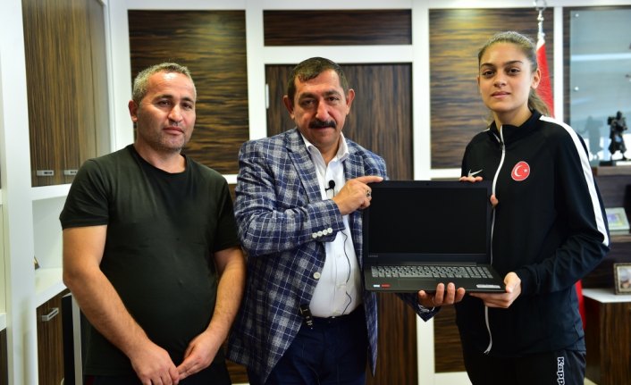 Dünya şampiyonu milli tekvandocunun hedefi Avrupa'da da altın