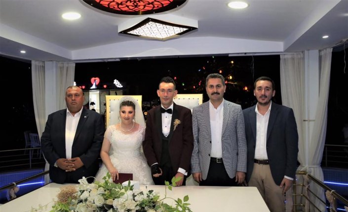 Engellilerin nikahını Belediye Başkanı Eroğlu kıydı
