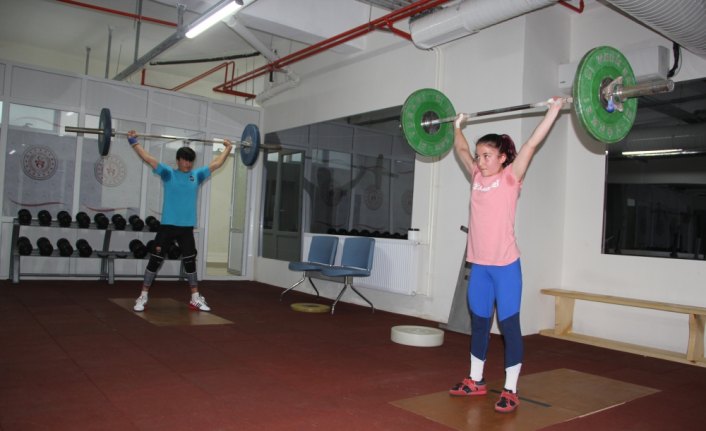 Hayallerini olimpiyat şampiyonluğu süslüyor