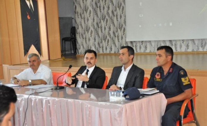 Ladik'te halk toplantısı yapıldı