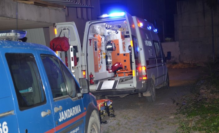 Mazot yüklü tanker uçuruma yuvarlandı: 1 ölü