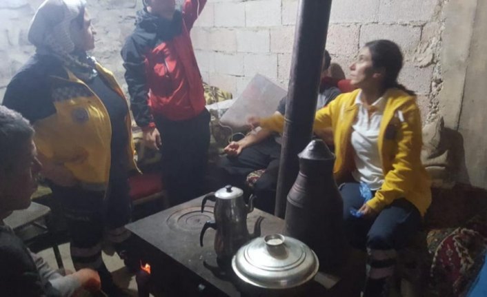 Sağlık ekipleri, yaylada hastalanan kişi için seferber oldu