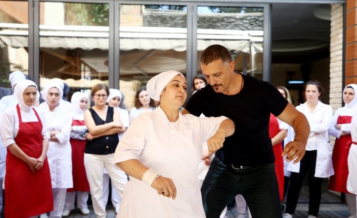 Seyidoğlu Gıda, kadın çalışanlarına şiddete karşı savunma eğitimi veriyor
