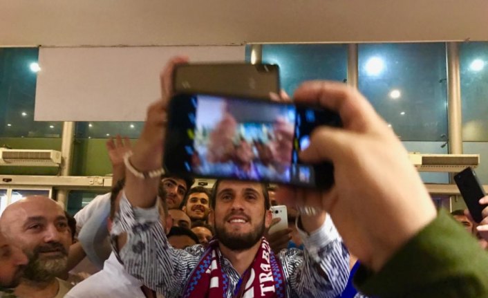 Trabzonsporlu Yazıcı transfer görüşmesi için Fransa yolcusu