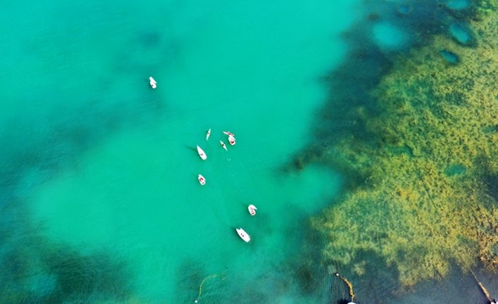 Yelken ve kanolar Karadeniz'in mavisine yakıştı