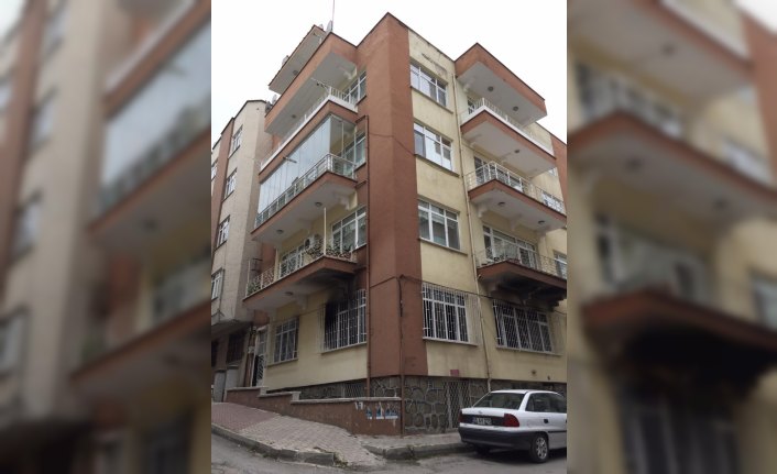 Ayrı yaşadığı eşinin kaldığı evde yangın çıkardı