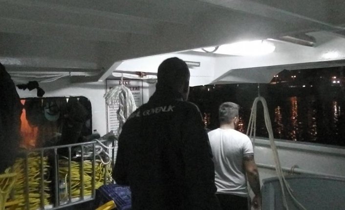 Balıkçı teknesinde 4,5 ton kaçak akaryakıt ele geçirildi