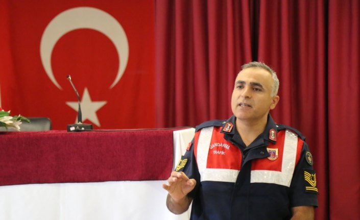 Bozkurt'ta öğrenci servis sürücülerine seminer