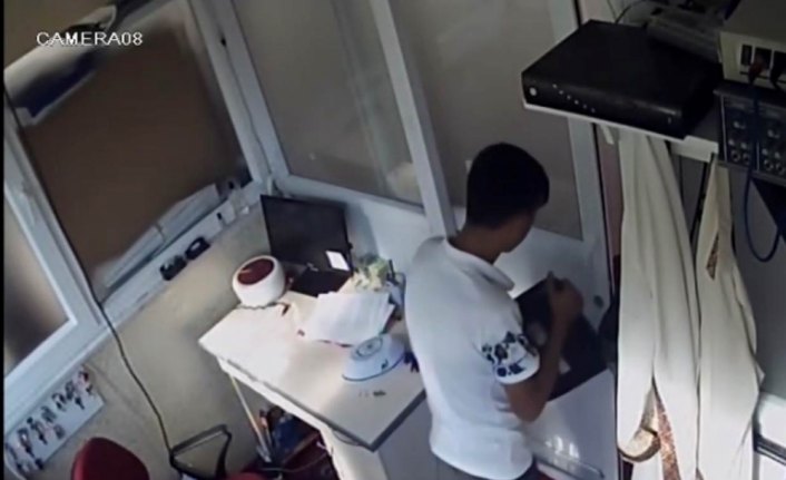 Camiden bilgisayar hırsızlığı güvenlik kamerasında