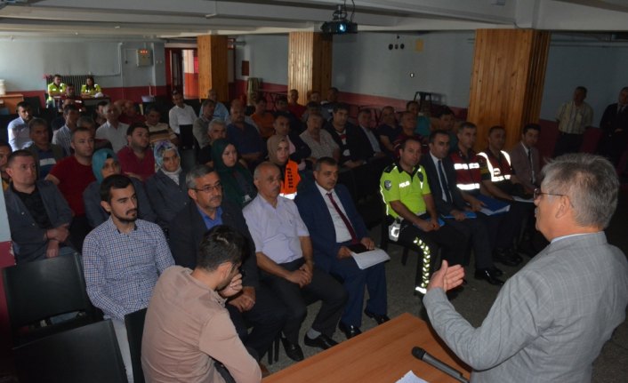 Görele'de okul servis şoförleri bilgilendirildi