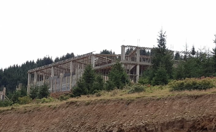 İki bin rakımlı yayladaki 5 yıldızlı otelde çalışmalar sürüyor