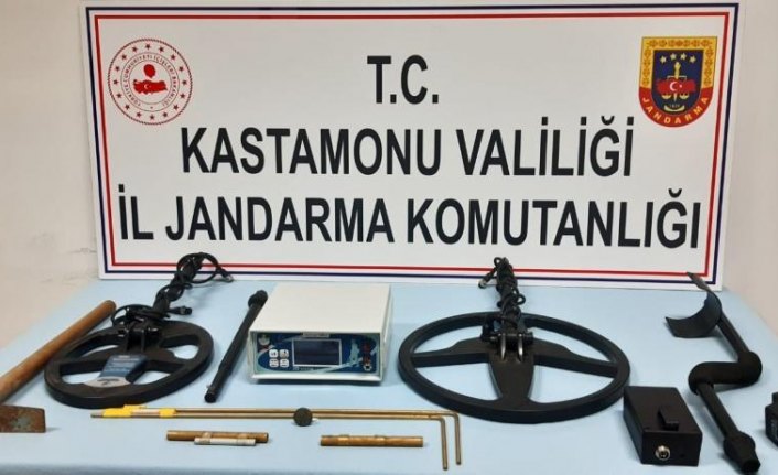 Kaçak kazı yapan 2 kişi yakalandı