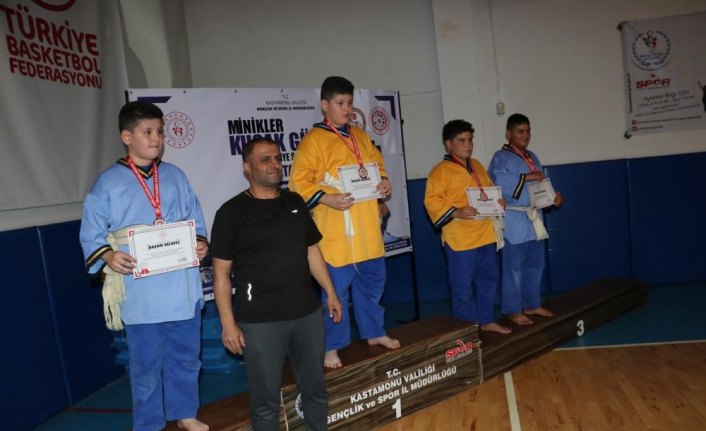 Kuşak Güreşi Minikler Türkiye Şampiyonası sona erdi