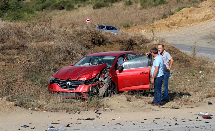Samsun'da iki otomobil çarpıştı: 4 yaralı