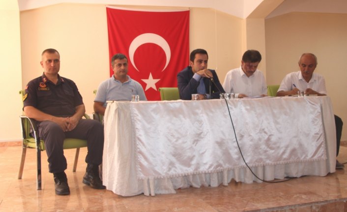 Taşova'da okul güvenliği toplantısı