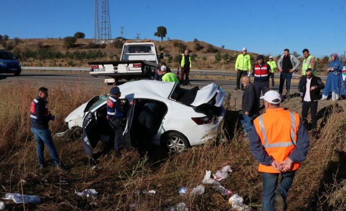 Bolu'da otomobil devrildi: 3 ölü, 2 yaralı