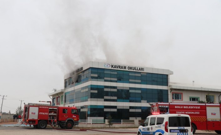 Bolu'da tadilat yapılan özel okulda yangın