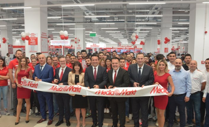 MediaMarkt İzmir’de yeni mağaza açtı