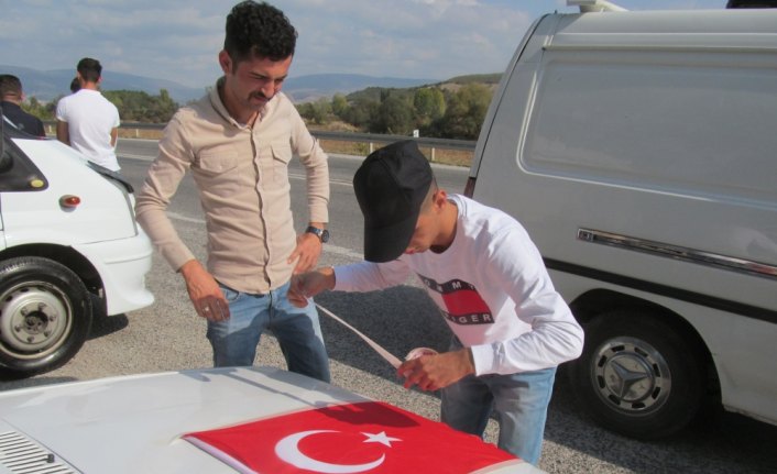 Mehmetçik'e destek konvoyu