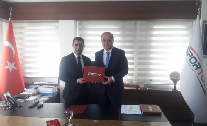 Suluova Belediyesi ile Spor Toto 8 tesis için protokol imzaladı