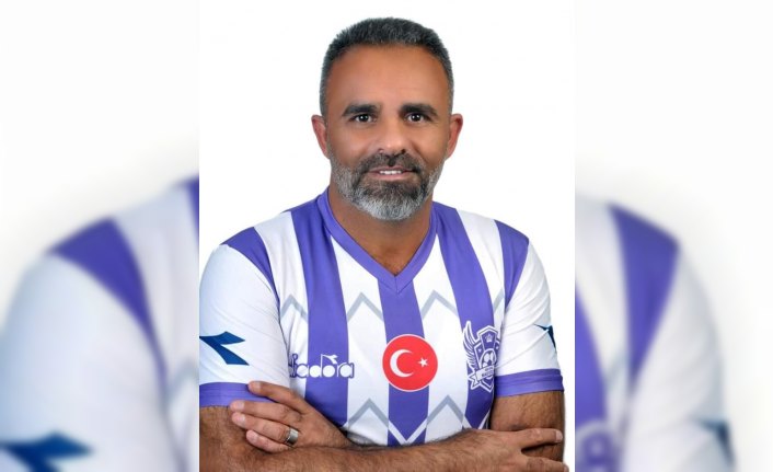 Tribünde kalp krizi geçiren alt yapı sorumlusu hayatını kaybetti