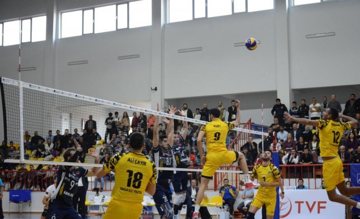 Voleybol: AXA Sigorta Efeler Ligi