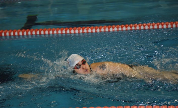 130 madalyalı paralimpik yüzücünün hayali Tokyo olimpiyatları