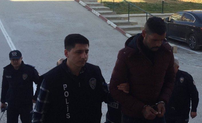 Amasya'da kızdığı eşinin iş yerine molotofkokteyli atan kadın adliyede