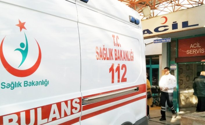 Amcasının kullandığı traktörün altında kalan çocuk öldü