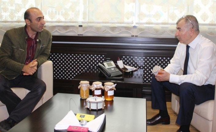 Arıcılardan Artvin Valisi Doruk'a ziyaret