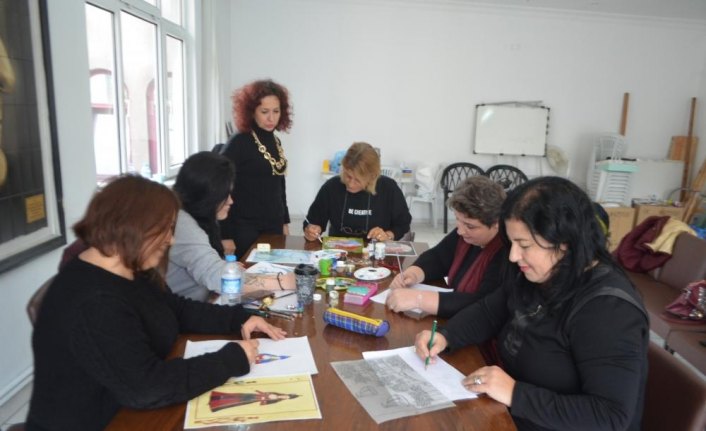 Kadınlara yönelik minyatür kursu açıldı