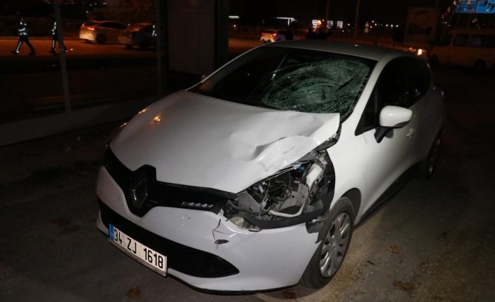 Karabük'te otomobilin çarptığı kadın yaralandı
