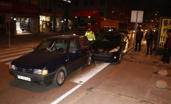 Karabük'te zincirleme trafik kazası: 1 yaralı